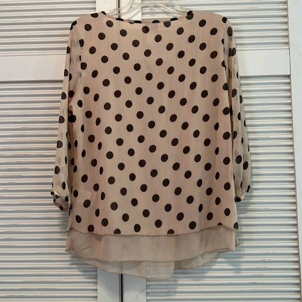 Polka Dot Tie Front Blouse ⚫️⚫️⚫️ - Picture 2 of 6